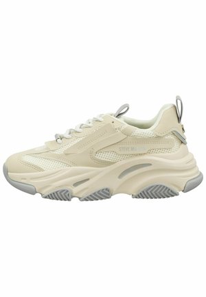 Chunky Sneaker aus off-white synthetischem Material mit Mesh-Einsätzen, grauen Akzenten und strukturiertem Gummisohl. Verfügt über ein Schnürdesign und eine Zuglasche.