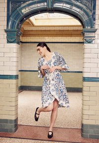 Cath Kidston PRINTED KIMONO - Köntös - blue white floral