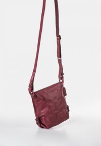 Aunts & Uncles Umhängetasche - red