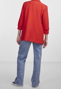 Pieces Blazer - red