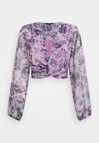Blusa curta floral roxa com mangas longas e transparentes, e um decote profundo em V. Apresenta um design frontal torcido e um forro interno sólido.