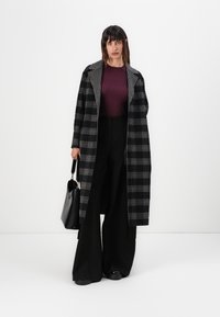 TWINSET OVERCOAT - Klassinen takki - nero/neve