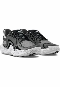 Zwarte en grijze sport schoenen met een textuur bovenkant, een wit gespikkelde tussenzool en zwarte veters, met een glad afgerond ontwerp.