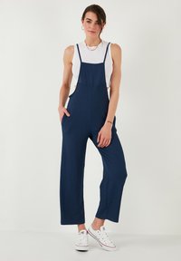 LELA REGULAR FIT - Kombinezonas su petnešomis - indigo