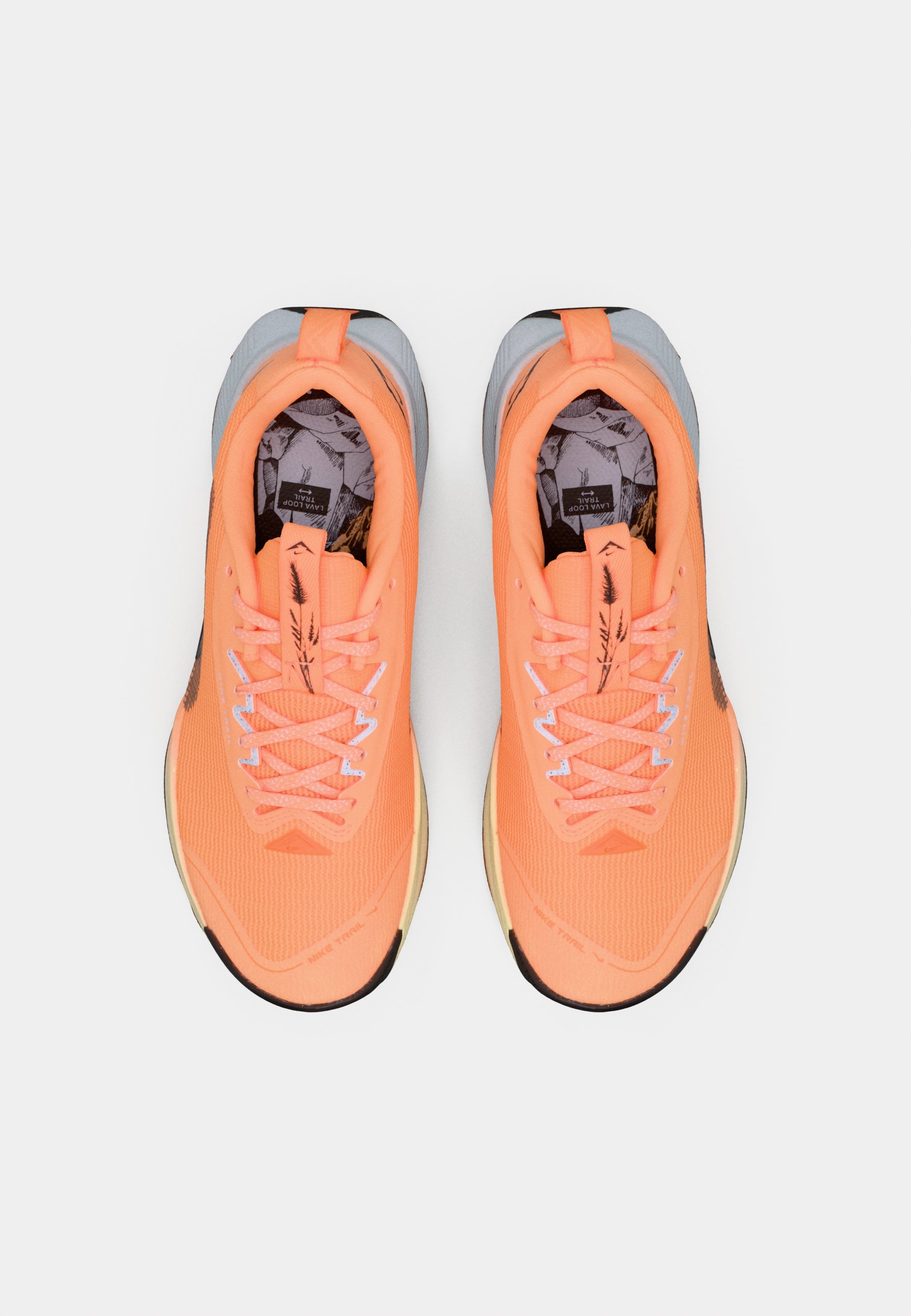 Nike ACG JUNIPER 3 - Zapatillas de trail running - orange pulse