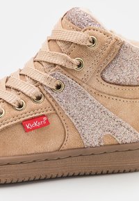 Kickers LOWELL - Visoke tenisice - champagne