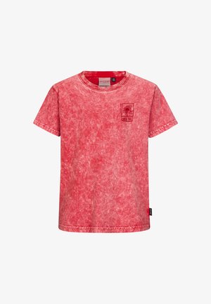 Rood, acid-wash T-shirt met korte mouwen, met een kleine borstafdruk van een zonsondergang boven water en de tekst "OASIS CLUB".