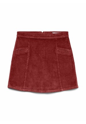 Mini spódnica z kordurowego materiału w ciemnoczerwonym kolorze, z detalami w postaci szwów na przedzie, bocznymi kieszeniami oraz zapięciem na zamek z tyłu.