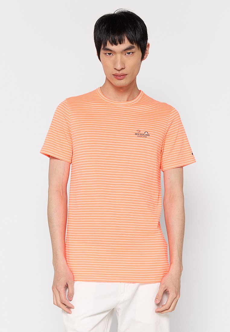 NZA New Zealand Auckland T-shirt print abrikoos NZA New Zealand Auckland T-shirt print abrikoos