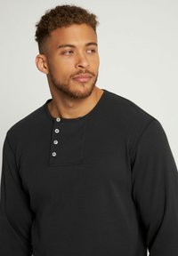 JP1880 Langærmet T-shirt - schwarz