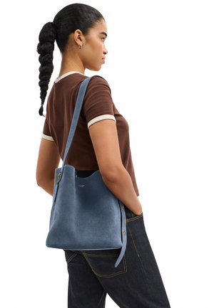 COACH, BLEECKER BUCKET BAG . - Kabelka - b light denim