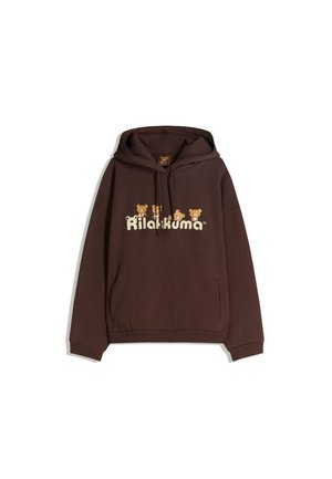 Bruine hoodie gemaakt van zachte stof met een voorzijdeafbeelding van berenpersonages en de tekst "Rilakkuma" in lichtgekleurde letters.