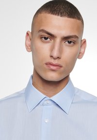 Seidensticker REGULAR FIT - Chemise classique - blau