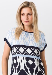 TUZZI Print T-shirt - sky blue weiss