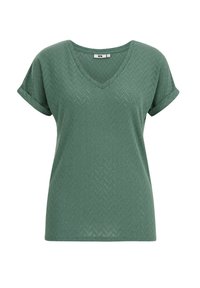 Grön V-Hals t-shirt i texturerad tyg med fiskbensmönster. Korta uppvikta ärmar och en avslappnad passform.