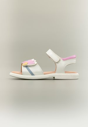Λευκό σανδάλι με ανοιχτή μύτη και τακούνι, με σχέδιο λουλουδιού σε ροζ, κίτρινο και μπλε στο μπροστινό μέρος. Κλείσιμο με λουράκι βέλκρο και υφή στη σόλα.
