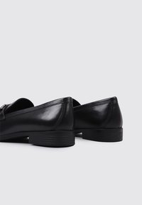 Sandra Fontán Zapatos sin cordones - black