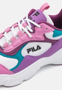 Fila COLLENE CB TEENS UNISEX - Trainers - white/moonlite mauve