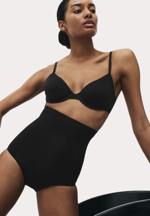 Marks & Spencer, Shapewear - black