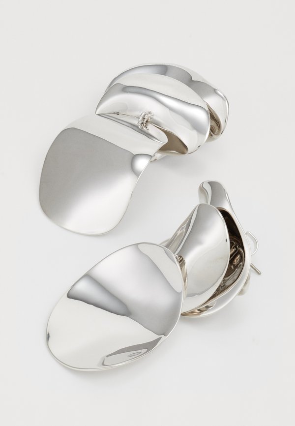 SNACK TIME CHIP EAR - Earrings3