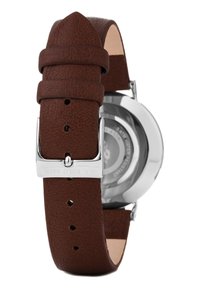 Cinturino in pelle marrone con una finitura testurizzata, fibbia in metallo argentato e cassa rotonda in acciaio inossidabile visibile dal retro.