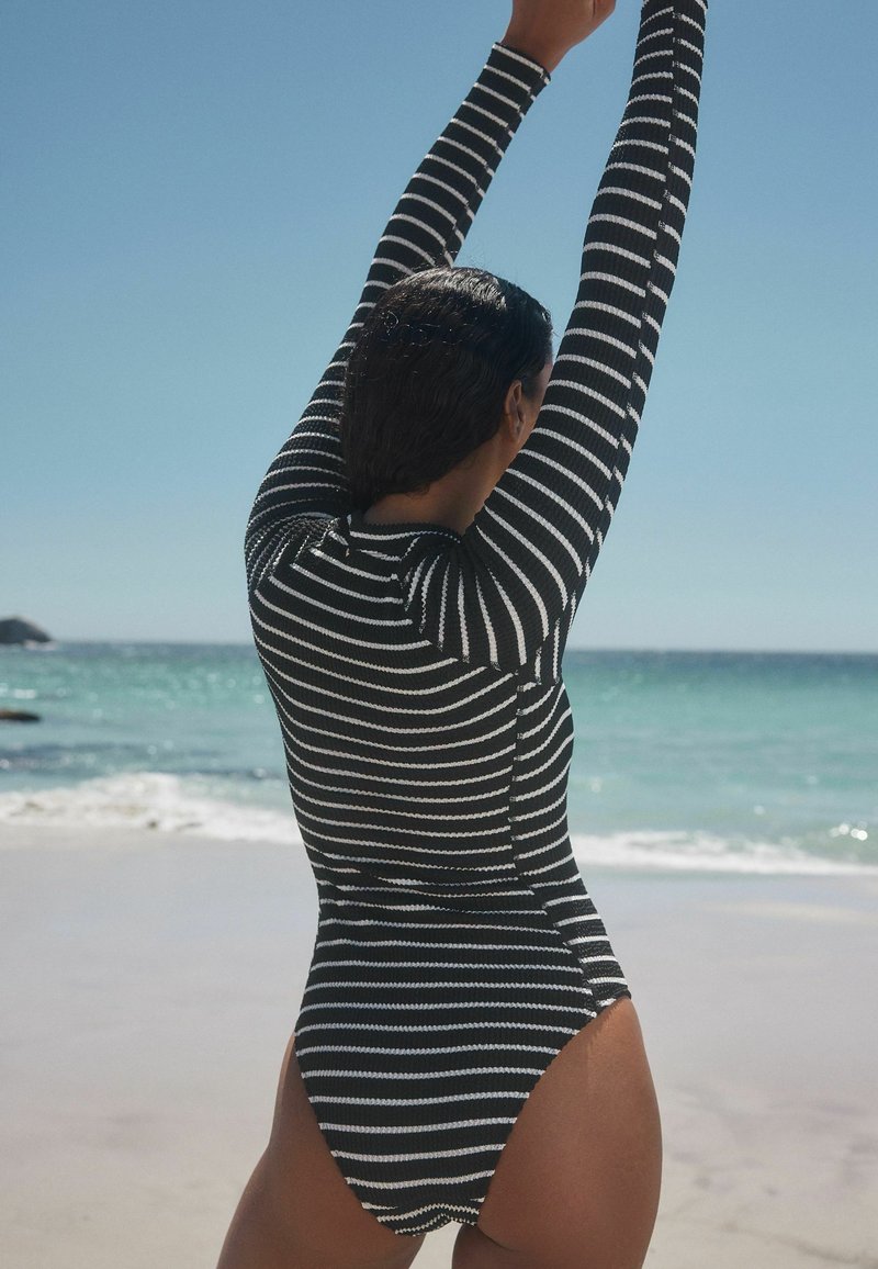Costume Intero Da Donna Con Maniche Lunghe E Pantaloncini, Protezione UPF 50+, Rash Guard Da Nuoto - 6