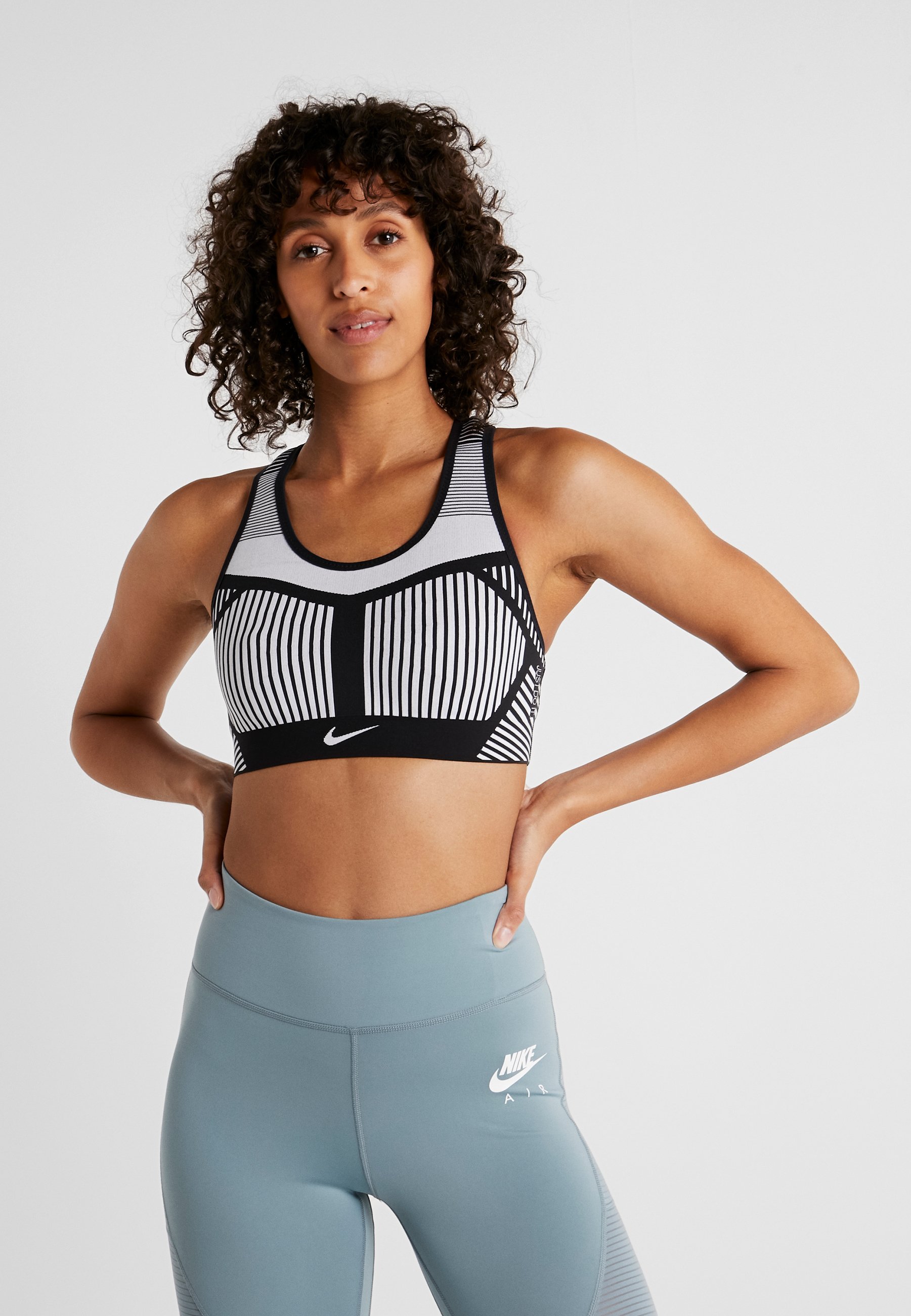 flyknit bra
