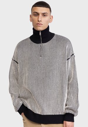 BAY  - Pulover - black