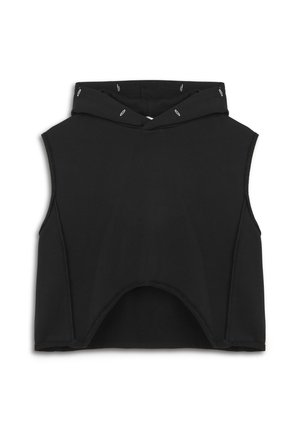 Zwarte mouwloze cropped hoodie met een capuchon, voorzien van zilveren veiligheidsspeld-accenten en rauwe randen voor een casual ontwerp.