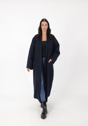 Cape - navy