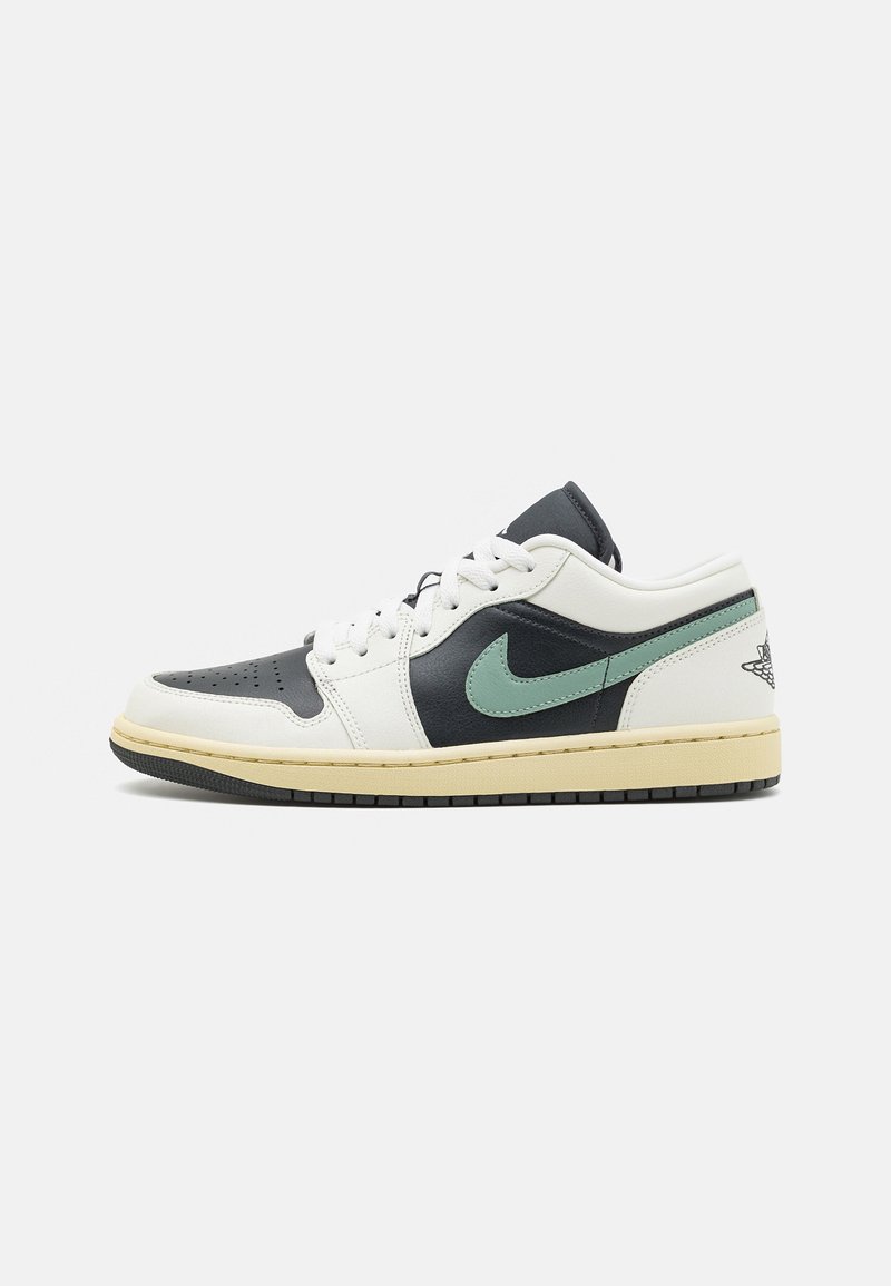 Jordan AIR JORDAN 1 LOW - Tenisice - anthracite/jade smoke/sail/legend sand