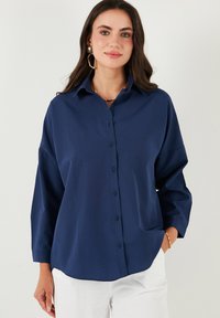 Unselected, dark blue