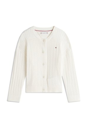 Cárdigan blanco de punto con un patrón texturizado, que presenta un cuello redondo, siete botones en la parte delantera y puños y dobladillo acanalados.