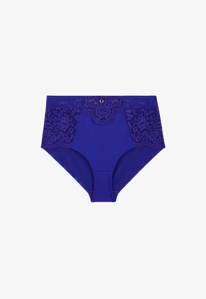 Culotte taille haute violette avec panneaux floraux en dentelle sur les côtés et à l'avant, dotée d'un petit anneau décoratif au centre de la ceinture.