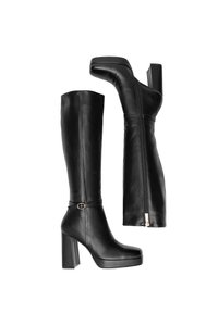 Stivali neri in pelle al ginocchio con tacchi a blocco, suole con plateau, cerniera laterale e una piccola fascia decorativa con fibbia rotonda.