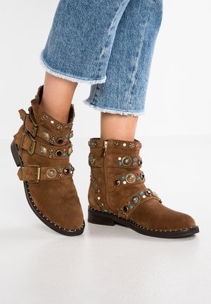 Alma en Pena Botines camperos - camel