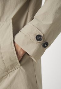 Save the duck RHYS - Cappotto corto - stone beige
