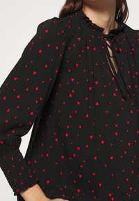 Dorothy Perkins Denní šaty - black