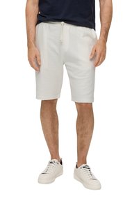 s.Oliver MIT ELASTIKBUND - Pantalones deportivos - weiß