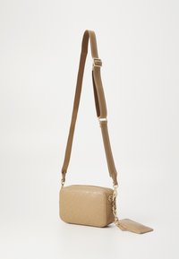 Tommy Hilfiger DISTINCT CAMERA BAG MONO - Cross body bag - khaki
