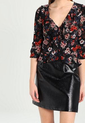 Blouse - black