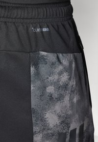 adidas Performance SEA SHORT - Sporta šorti - black