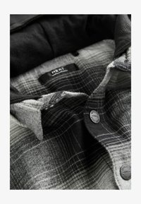 Ausgewählt, mono core