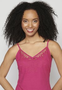 Koroshi HIGH SUMMER - Top - fucsia