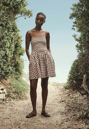Next, TALL FIT - STRAPPY SKORT PLAYSUIT - Tuta jumpsuit - chocolate brown   cream gingham
