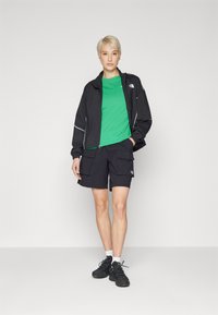 The North Face W SS SD SLIM TEE - T-shirt basic - optic emerald
