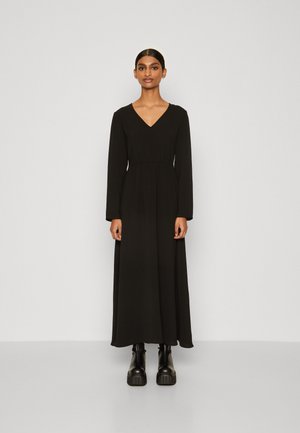 VMALVA V NECK DRESS - Maxiklänning - black