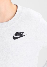 Nike Sportswear Sweatshirt - off-white