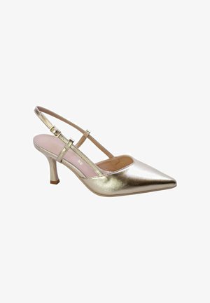 Décolleté slingback in oro metallizzato con punta appuntita, tacco sottile di media altezza e cinturino regolabile con fibbia.