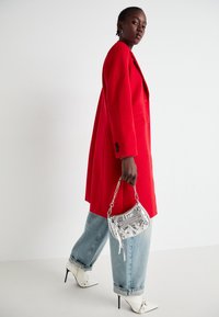 Vero Moda VMFORTUNESARA LONG COAT - Klasický kabát - red